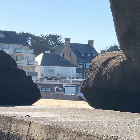 Les Pieds Dans L'eau Vakantiehuis Trégastel