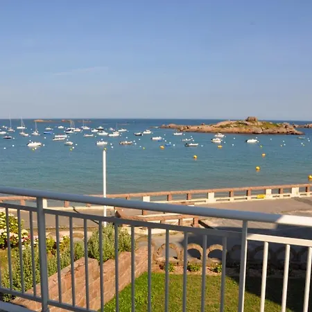 Ferienhaus Les Pieds Dans L'eau *